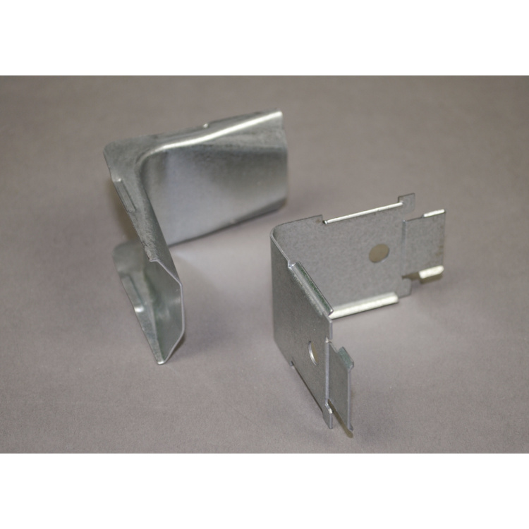 Legrand 1500 Series Overfloor Internal Elbow Steel Raceway Adapter